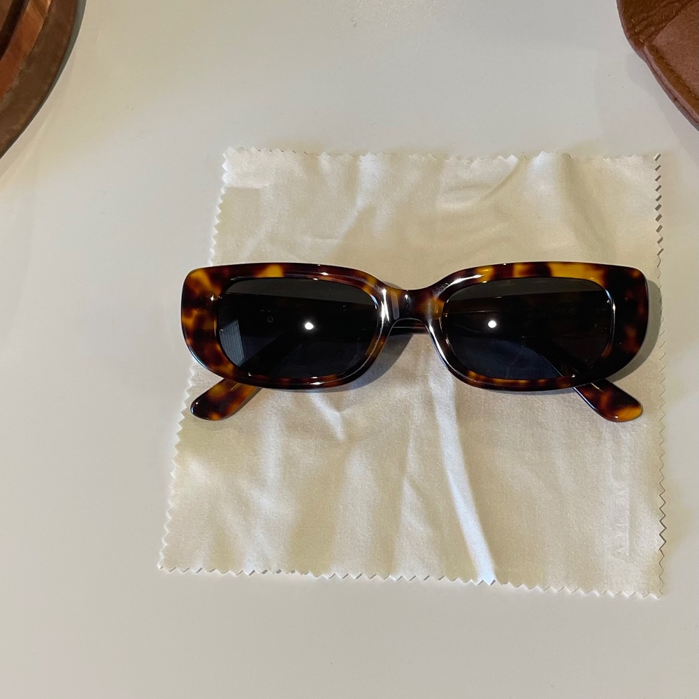 Good Alma Sunglasses
